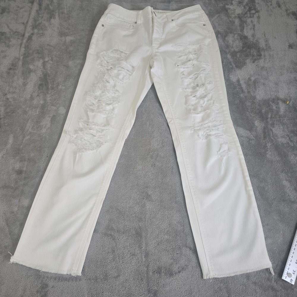 American Eagle Jeans Womens 8 White Tomgirl Distressed Denim Casual Streetwear